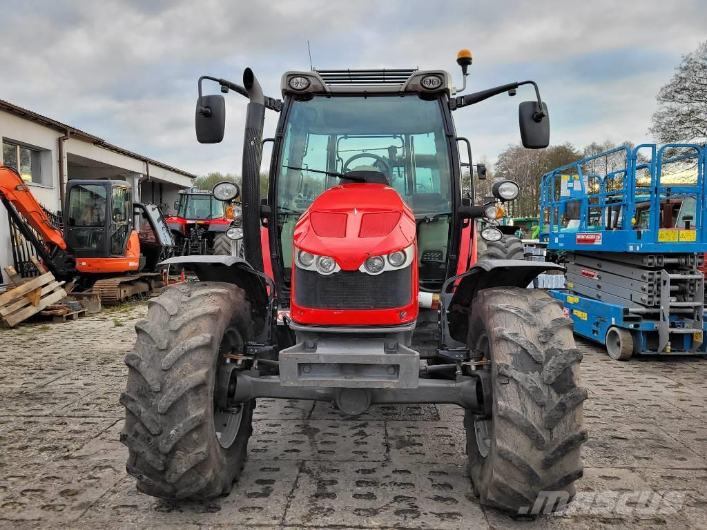 Massey Ferguson 5610 Tractores