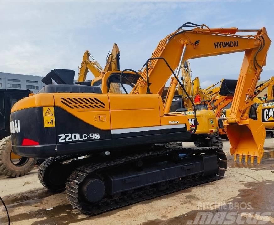 Hyundai 220LC-9S Excavadoras sobre orugas