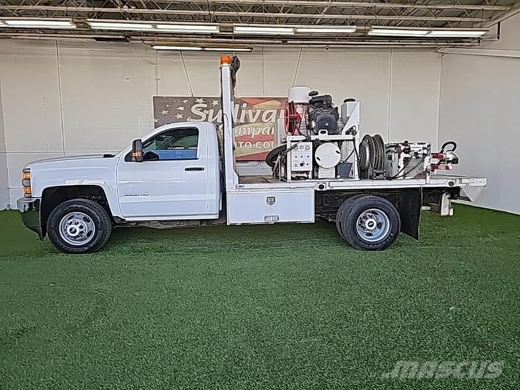 Chevrolet Silverado 3500HD Chassis Caja abierta/laterales abatibles