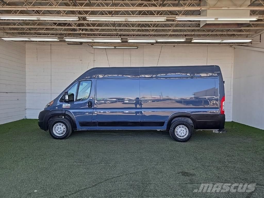 RAM ProMaster 3500 Vehículos de caha cerrada