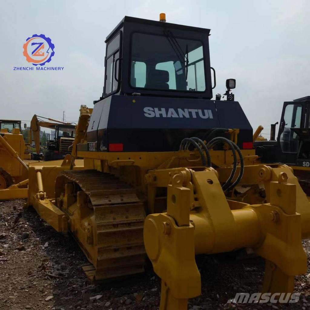 Shantui SD 22 Buldozer sobre oruga