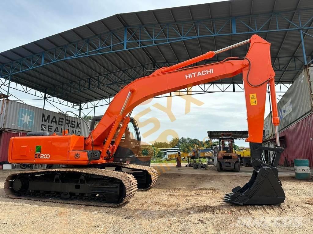 Hitachi ZX 200 Excavadoras sobre orugas