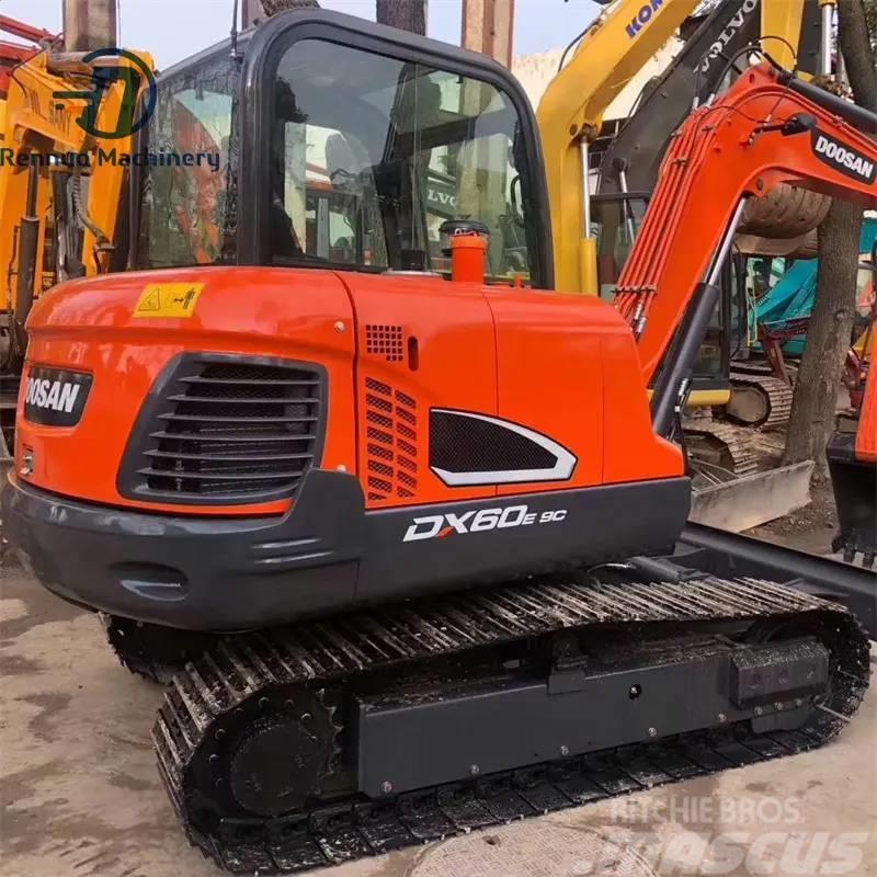 Doosan DX 60 Excavadoras sobre orugas