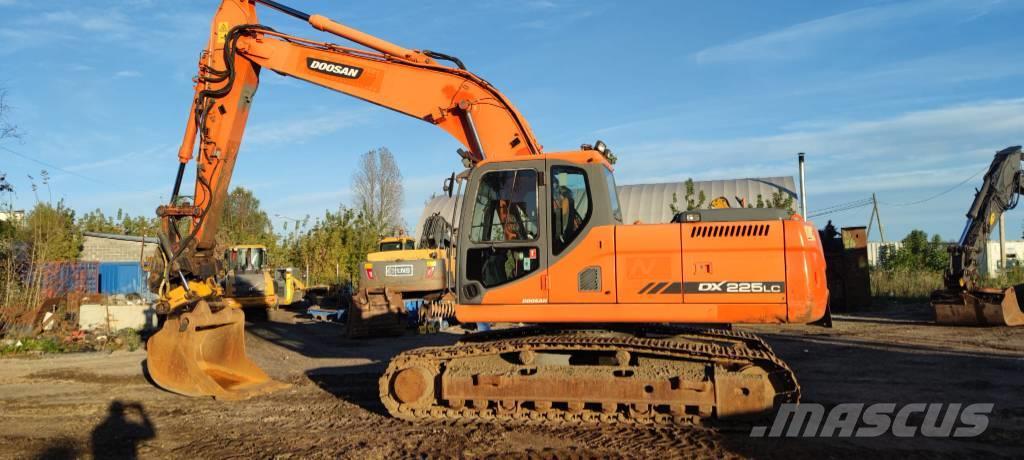 Doosan 225 LC Excavadoras sobre orugas