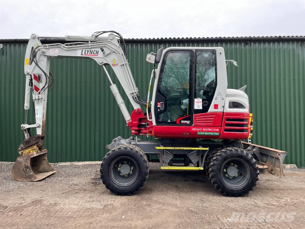 Takeuchi TB295W Excavadoras de ruedas