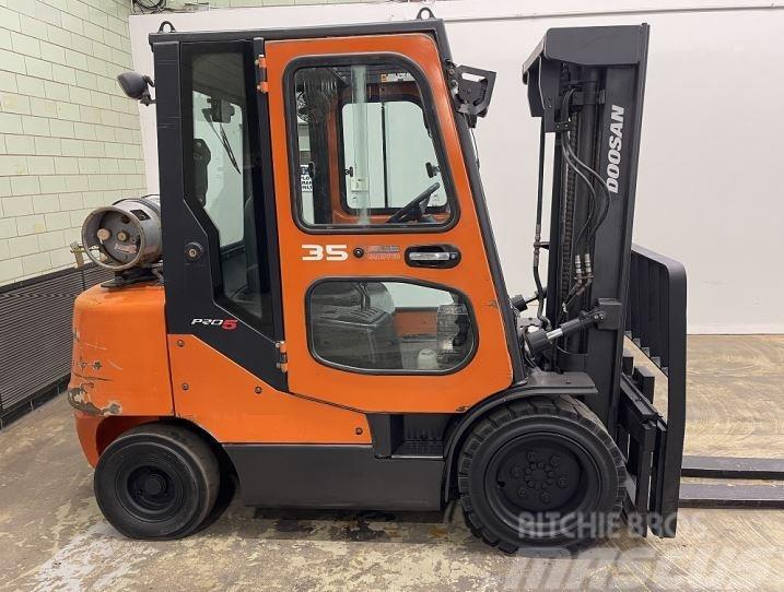 Doosan G35C-5plus Montacargas - otros