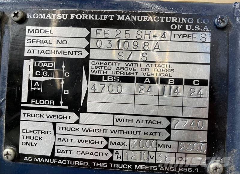 Komatsu FB25SH-4 Carretillas de horquilla eléctrica