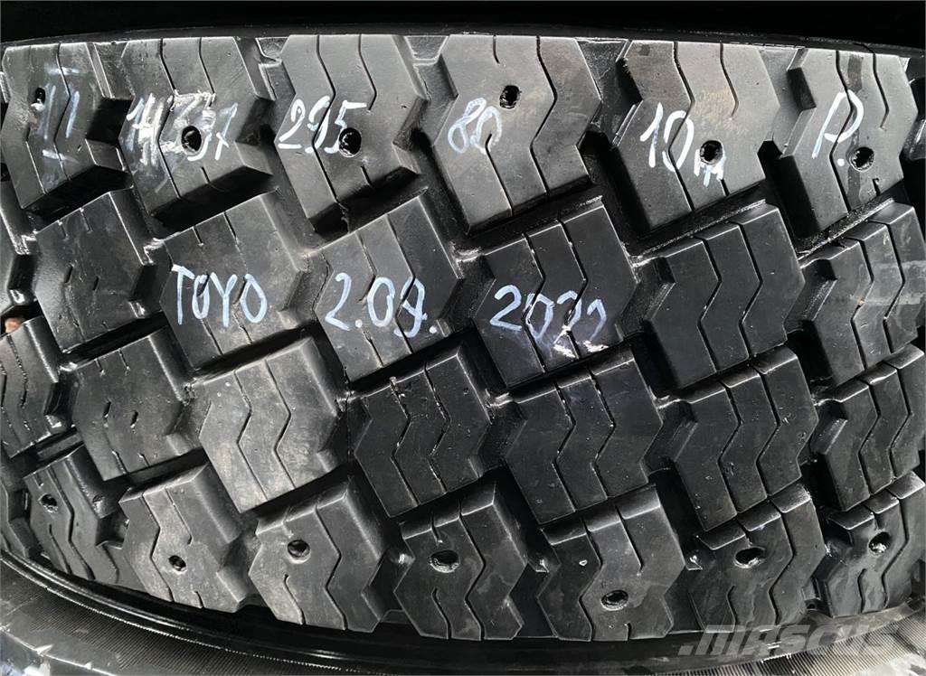 Toyo B10B Llantas