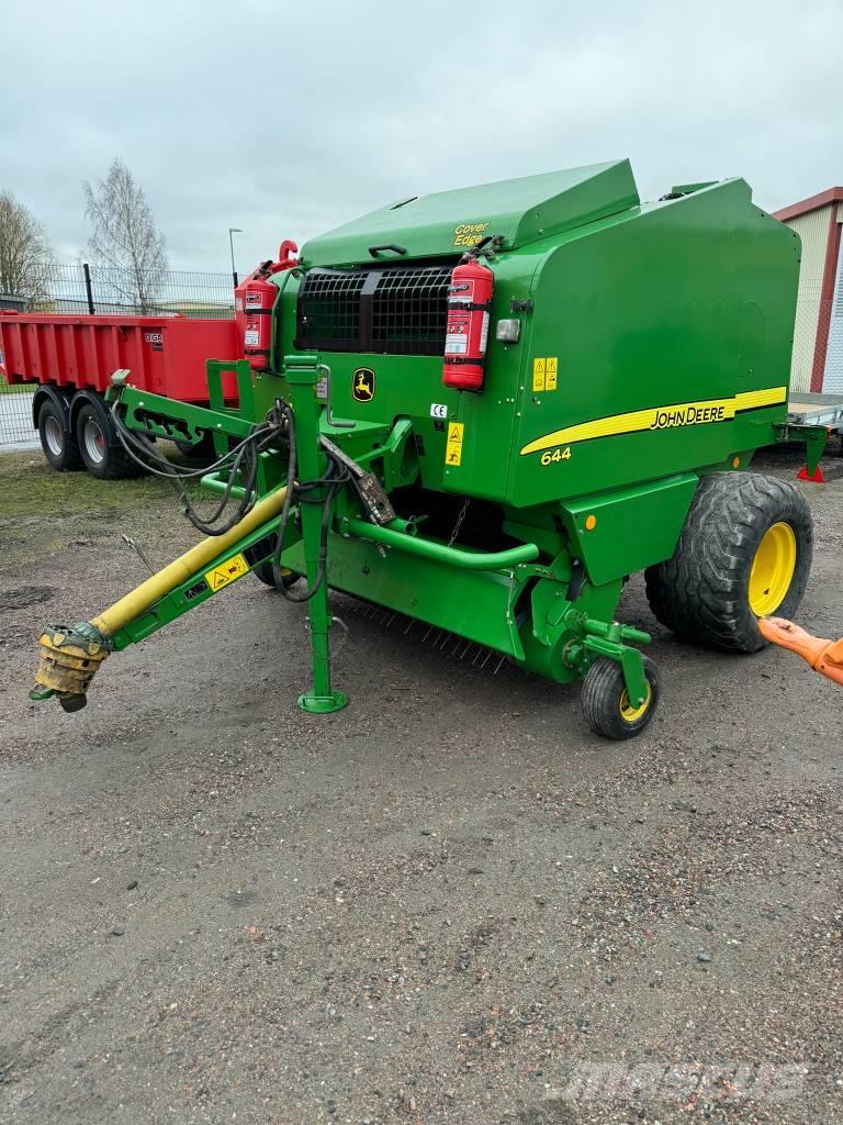 John Deere 644 Empacadoras circular