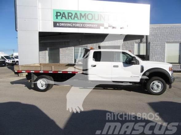 Ford F550 Camiones de cama baja