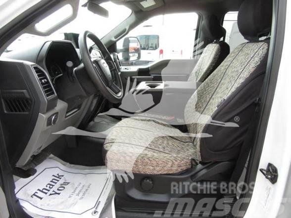 Ford F550 Camiones de cama baja