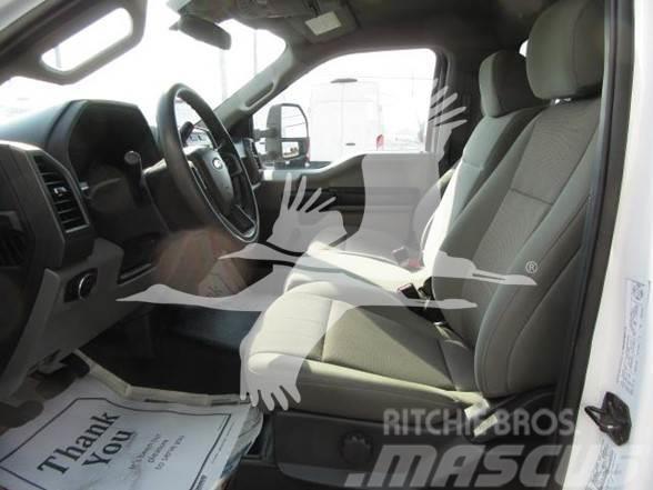 Ford F550 Bañeras basculantes usadas