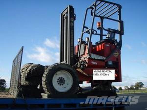 Moffett M2403N Montacargas todo terreno