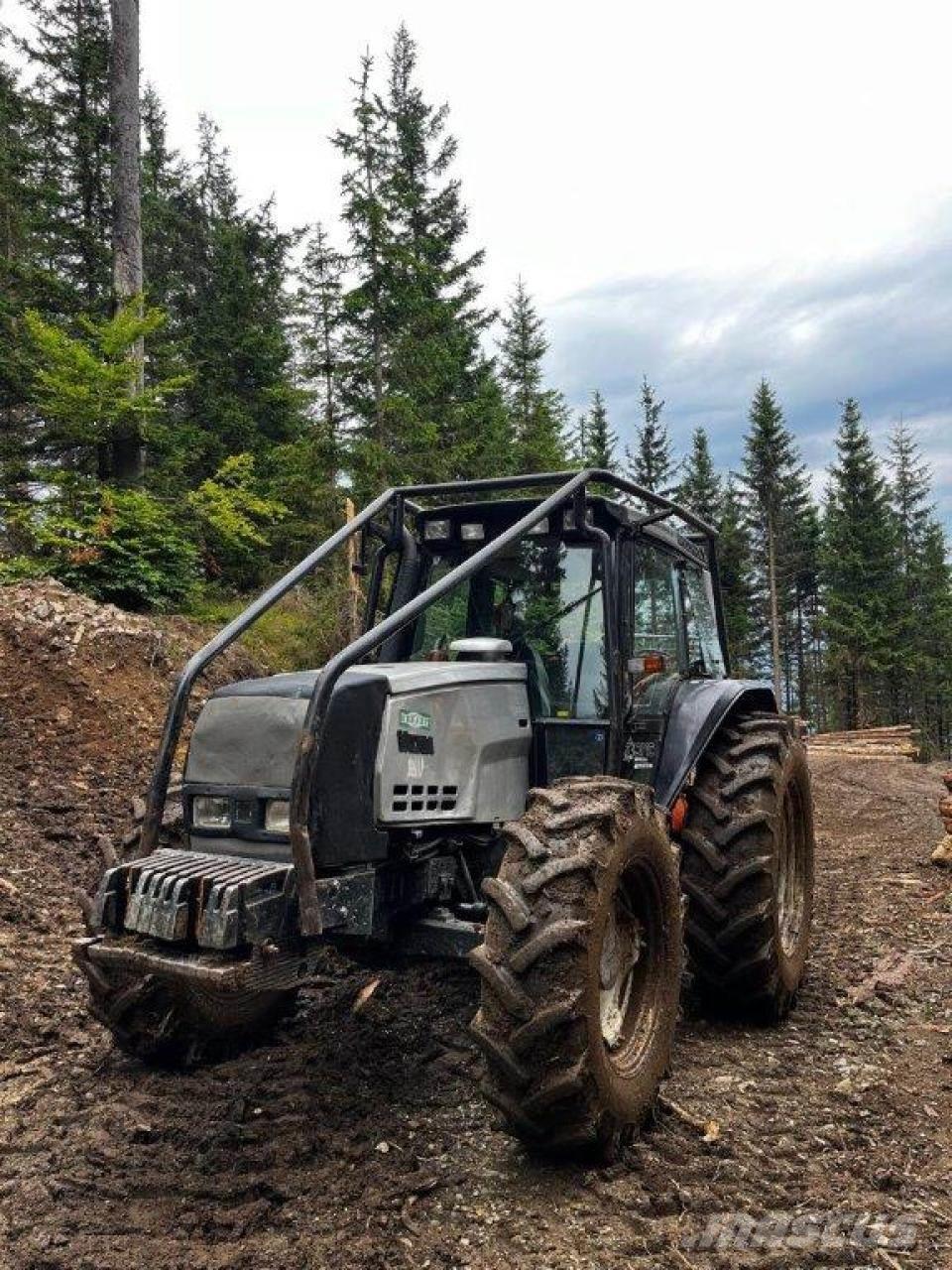 Valtra 6550 Tractores forestales