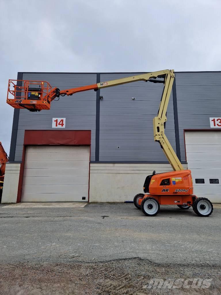 JLG 520 AJ Plataformas con brazo de elevación manual