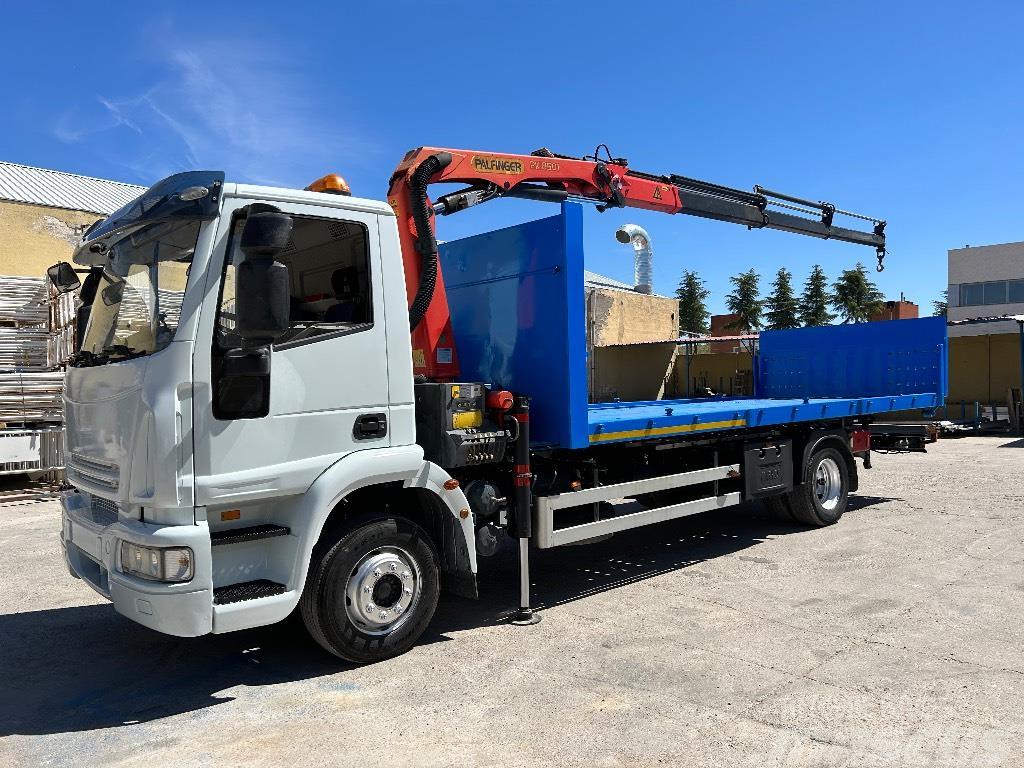 Iveco ML120E22 Camiones de cama baja