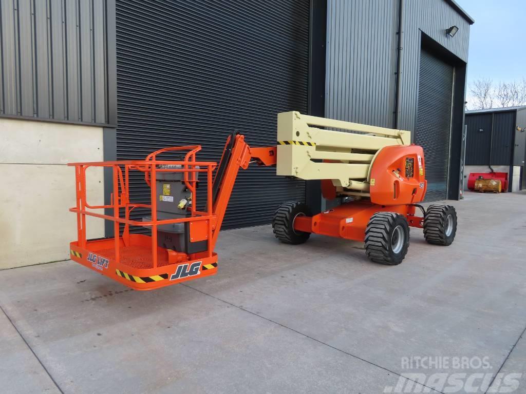 JLG 450 AJ Plataformas con brazo de elevación manual