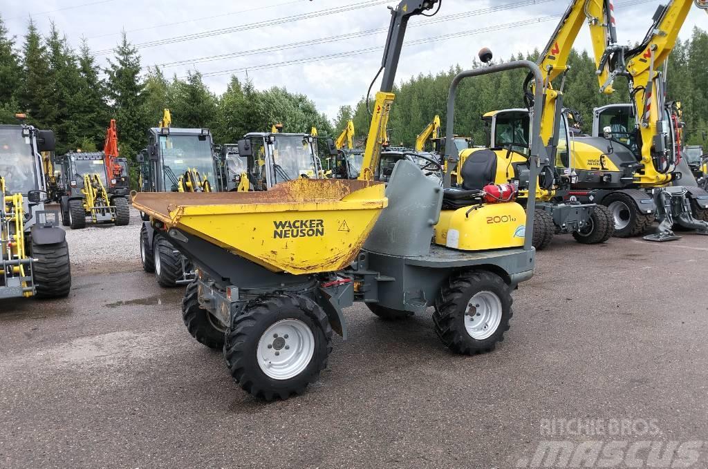 Wacker Neuson 2001 Vehículos compactos de volteo