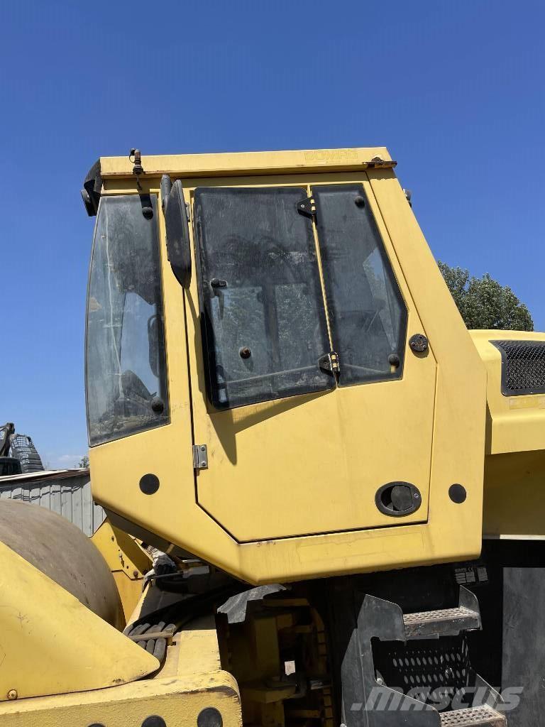 Bomag 226-4 Rodillos de un solo tambor