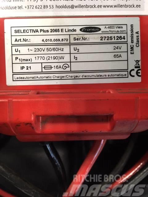 Linde D12HPSP/133 Apiladoras eléctricos