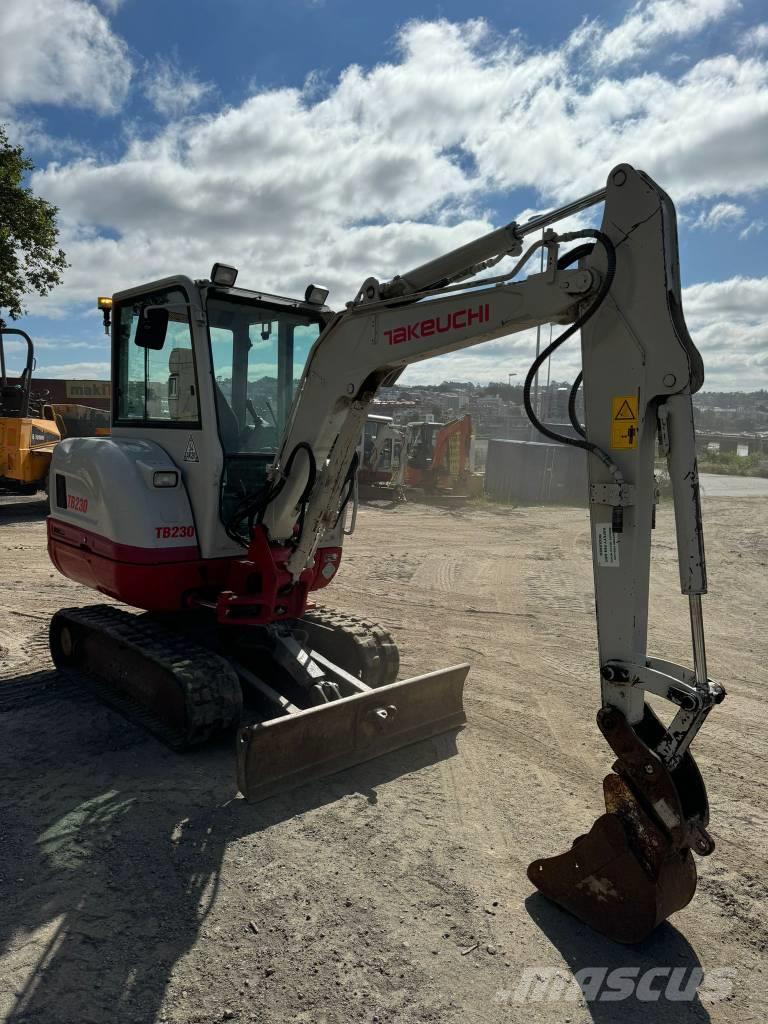 Takeuchi TB 230 Miniexcavadoras