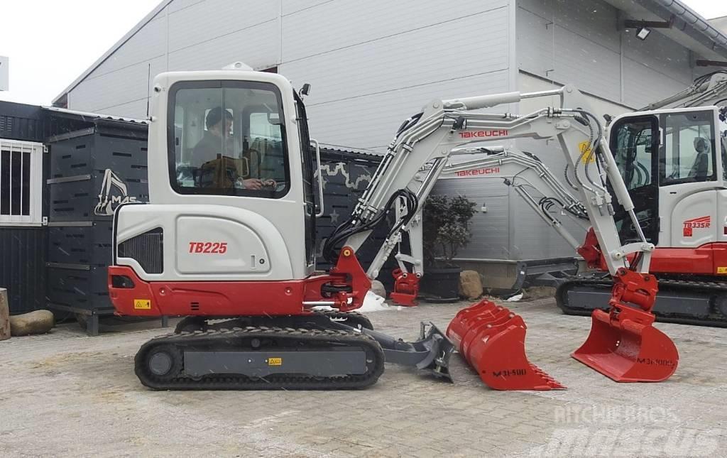 Takeuchi TB225 Miniexcavadoras