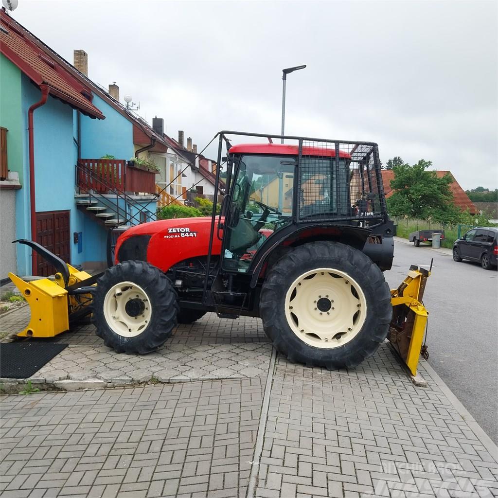 Zetor PROXIMA 8441 Tractores forestales