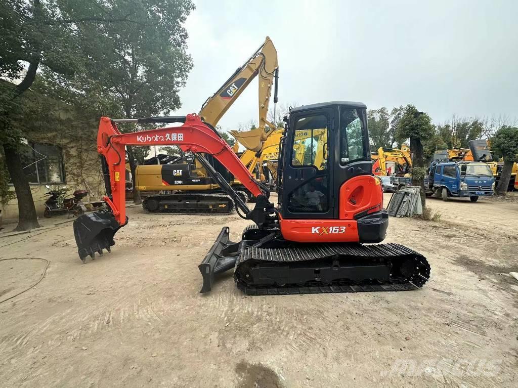 Kubota 163 Excavadoras sobre orugas