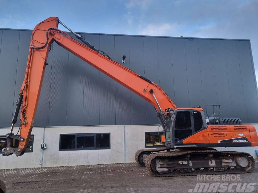 Doosan DX300LC longfront Excavadoras sobre orugas