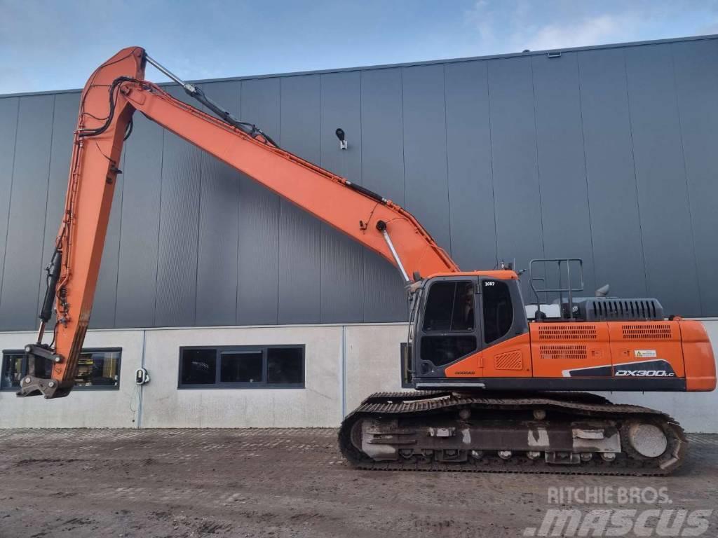 Doosan DX300LC longfront Excavadoras sobre orugas