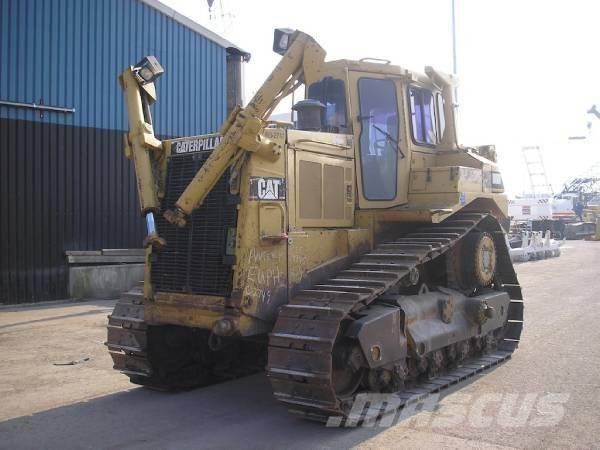 CAT D8N Buldozer sobre oruga