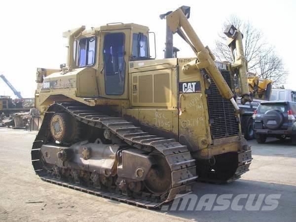 CAT D8N Buldozer sobre oruga