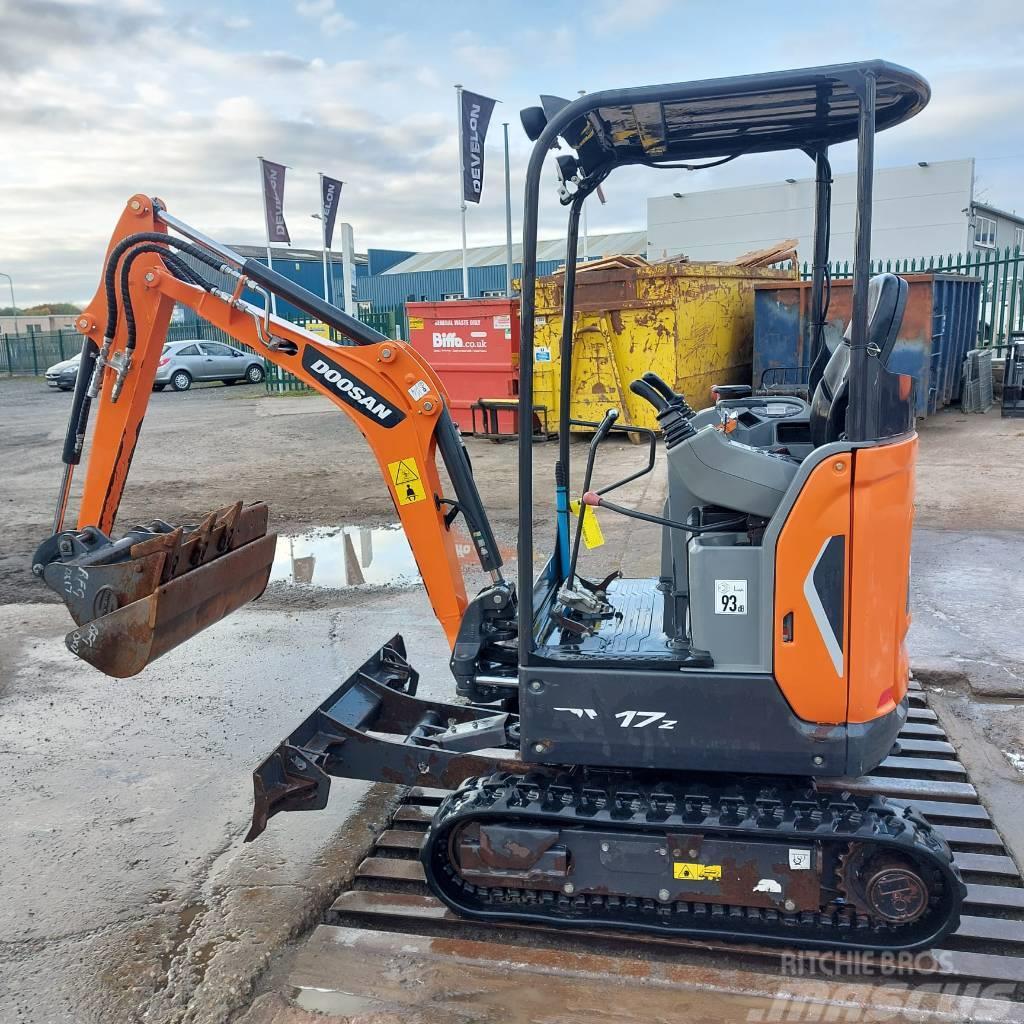 Doosan DX 17 Excavadoras de ruedas