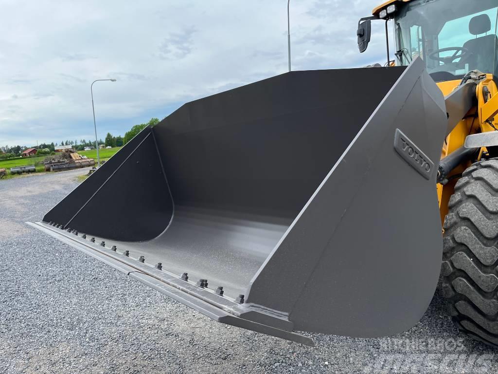 Volvo Standardskopa / Bucket Cucharones