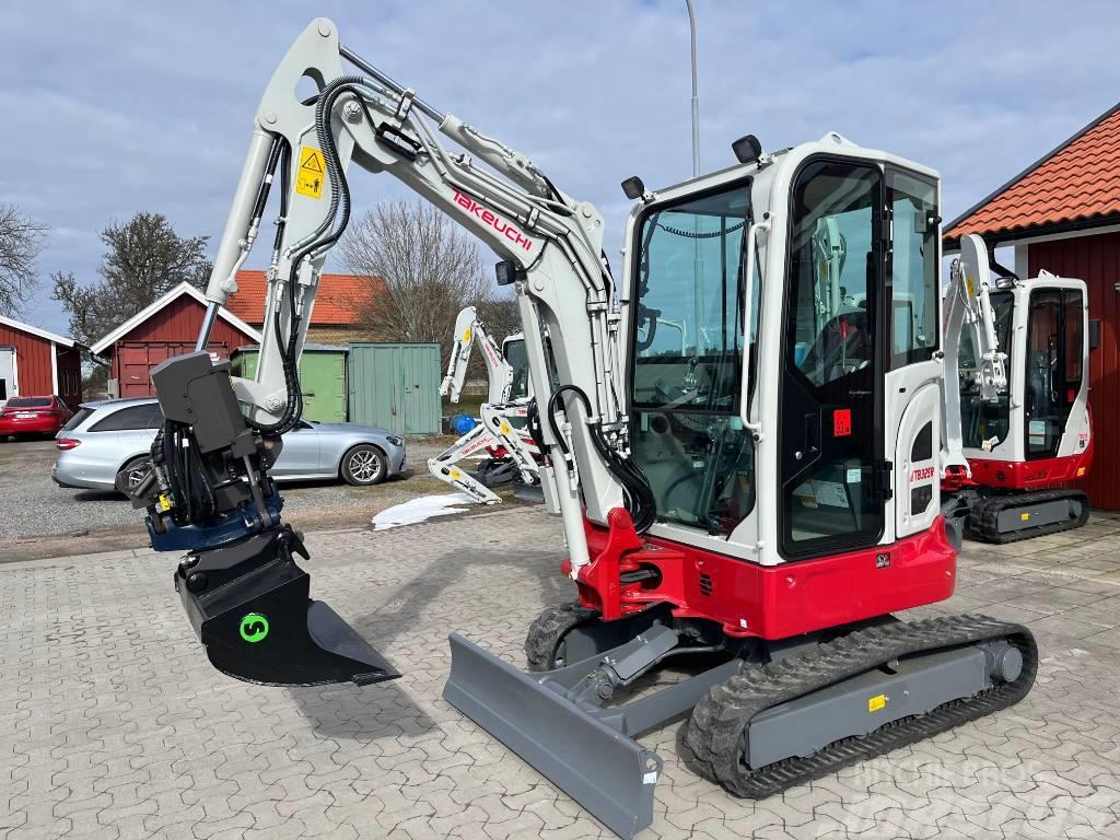 Takeuchi TB325R Miniexcavadoras