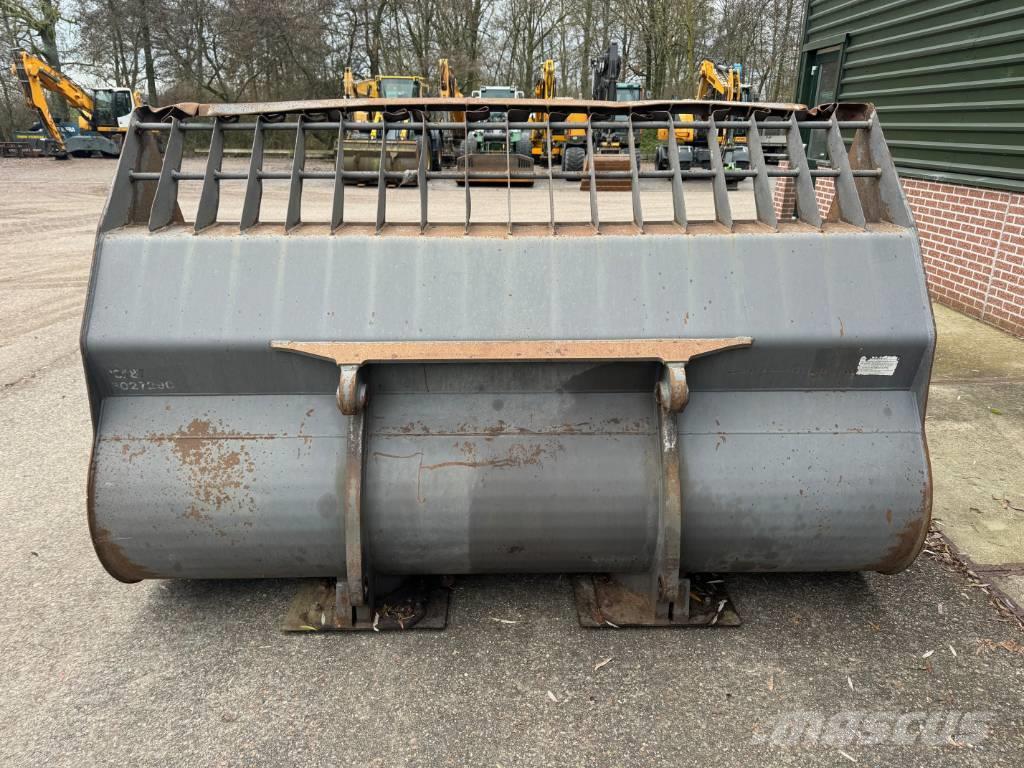 Volvo Bucket 4000LTR Cucharones