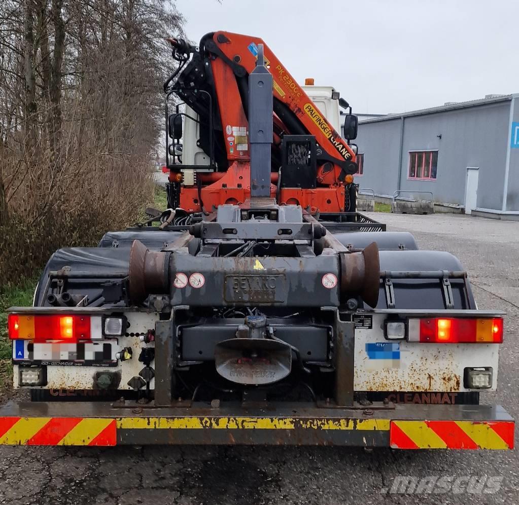 DAF CF 85 Camiones grúa