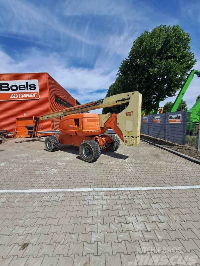 JLG 800AJ Plataformas con brazo de elevación manual