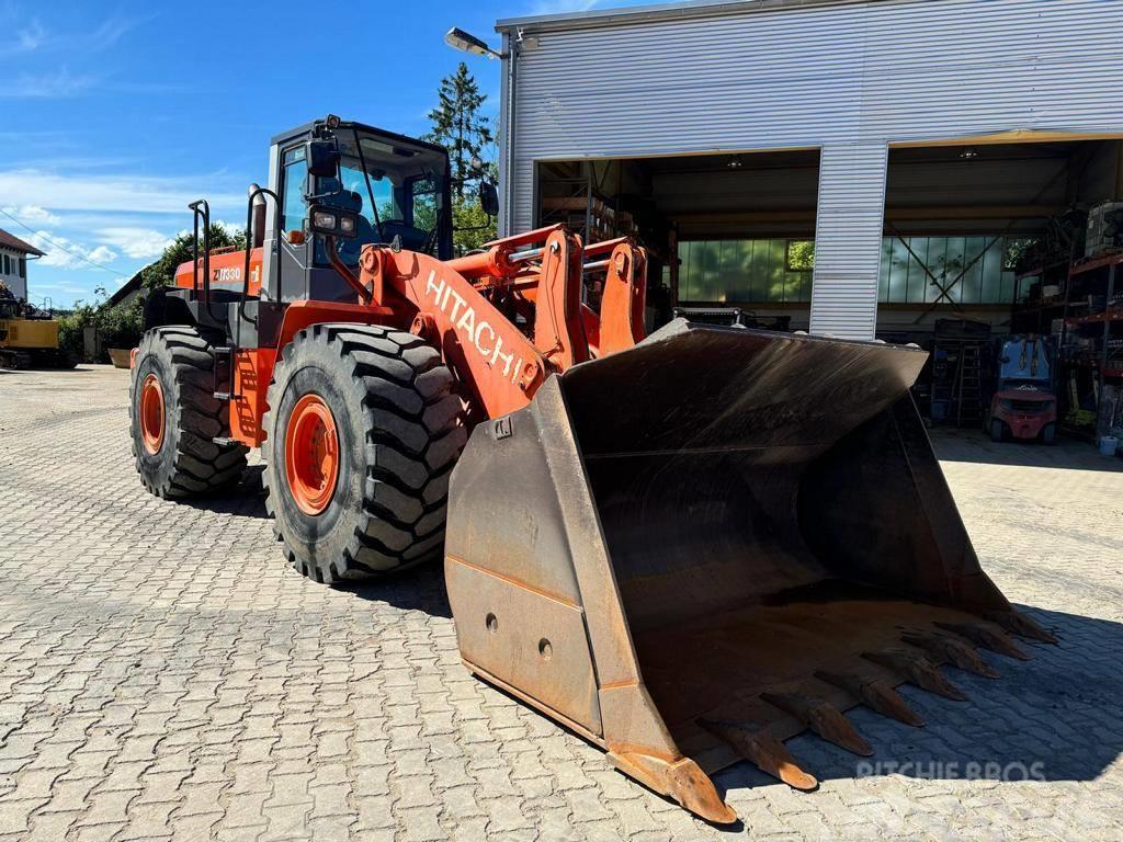 Hitachi ZW 330 Cargadoras sobre ruedas