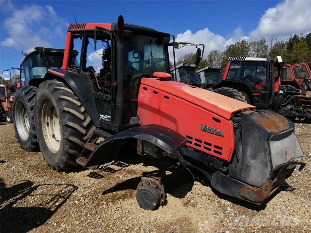 Valtra 8350 Tractores