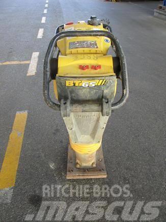 Bomag BT 65 Placas compactadoras