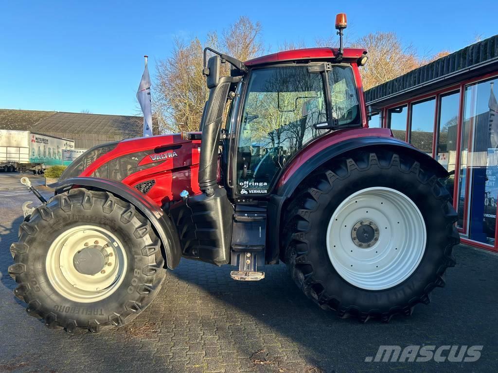 Valtra T234A Tractores