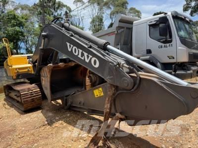 Volvo ESCAVADEIRA EC220D Excavadoras sobre orugas