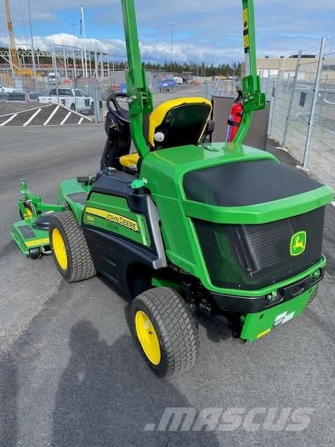 John Deere 1550 Tractores corta-césped