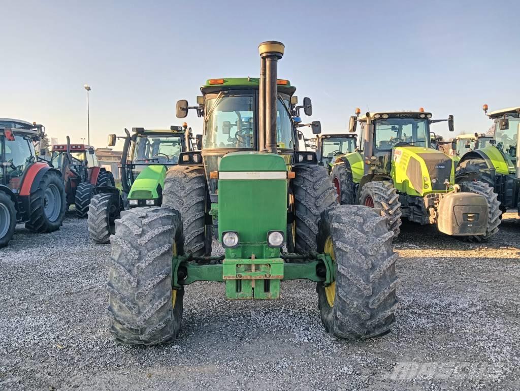 John Deere 4350 Tractores