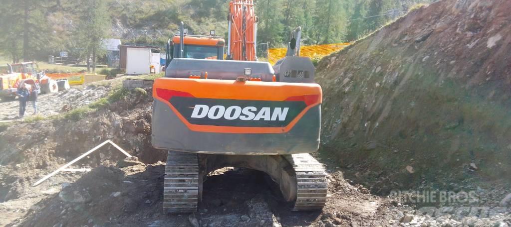 Doosan DX 235 Excavadoras sobre orugas