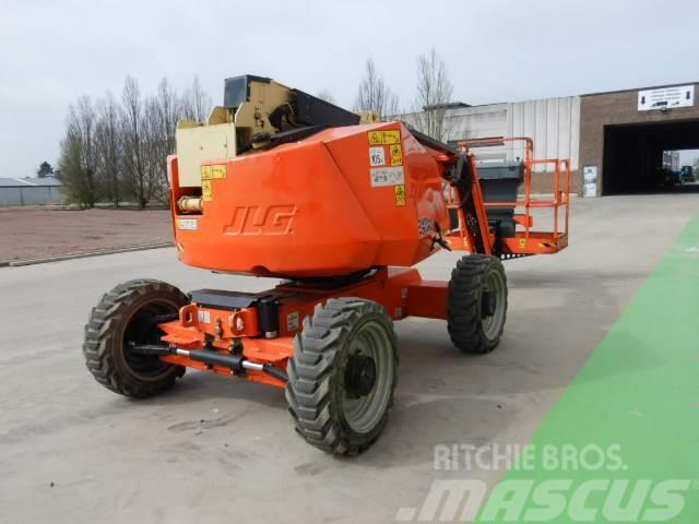 JLG 340AJ Plataformas con brazo de elevación manual