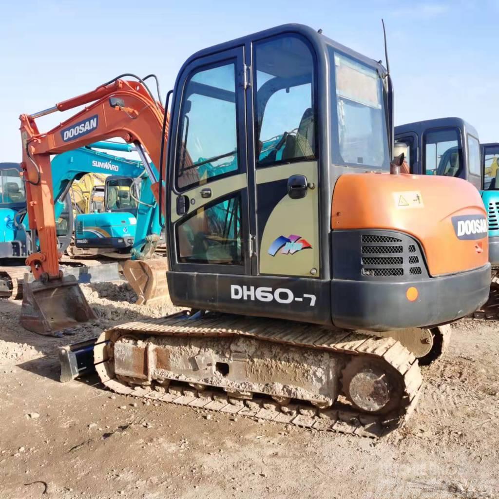 Doosan DH60-7 Excavadoras sobre orugas