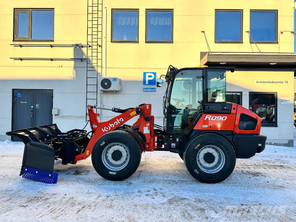 Kubota R090 Auravarustuksella uusi Cargadoras sobre ruedas