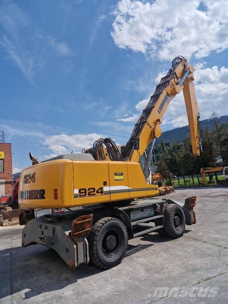 Liebherr A924C Manejadores de residuos industriales